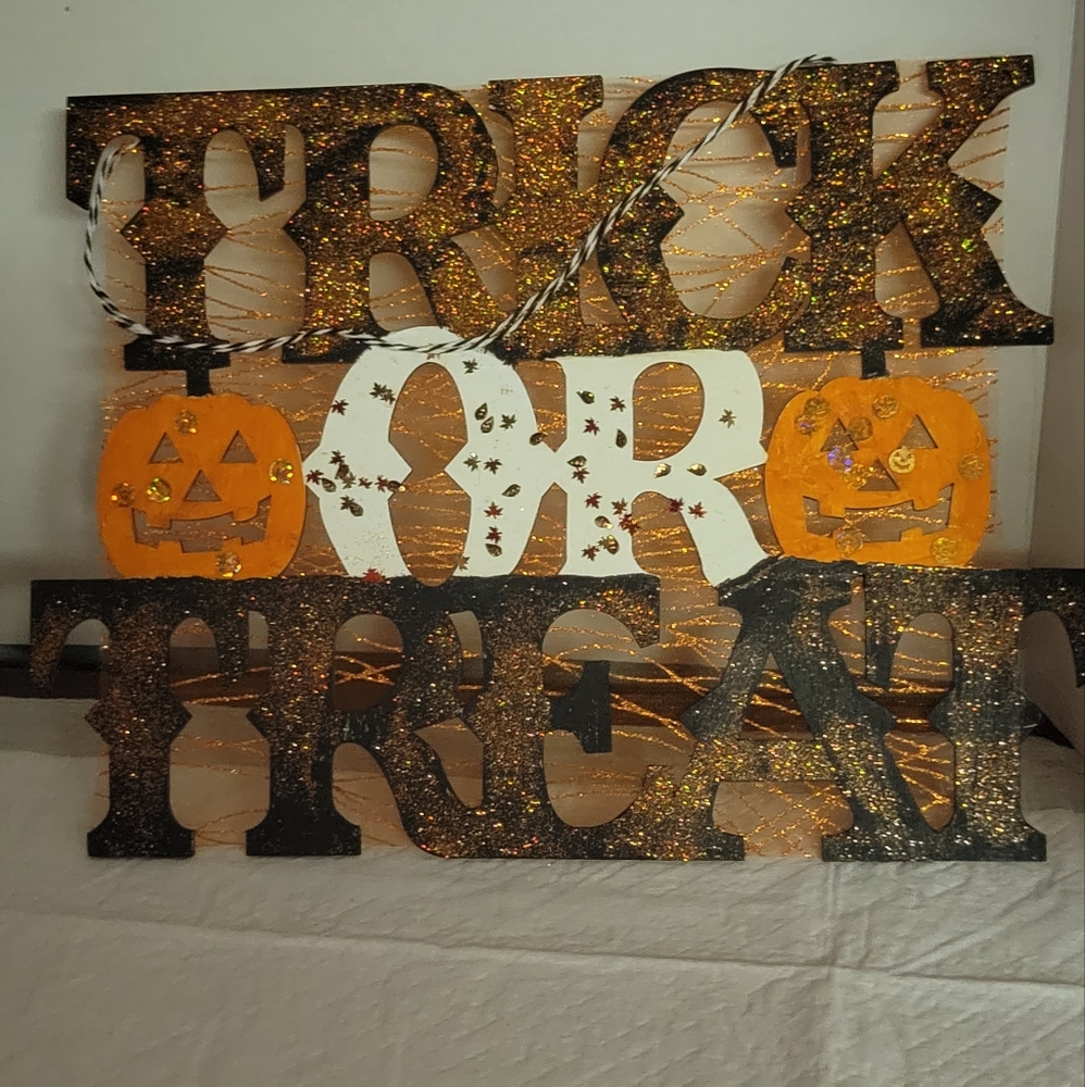 Trick Or Treat sign
